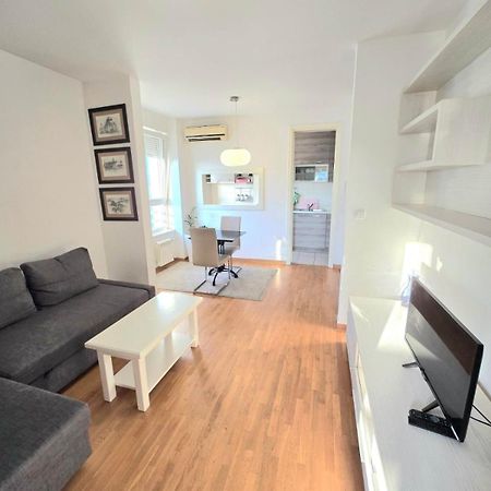 Apartament Apartman Dream Belvil Belgrad Zewnętrze zdjęcie